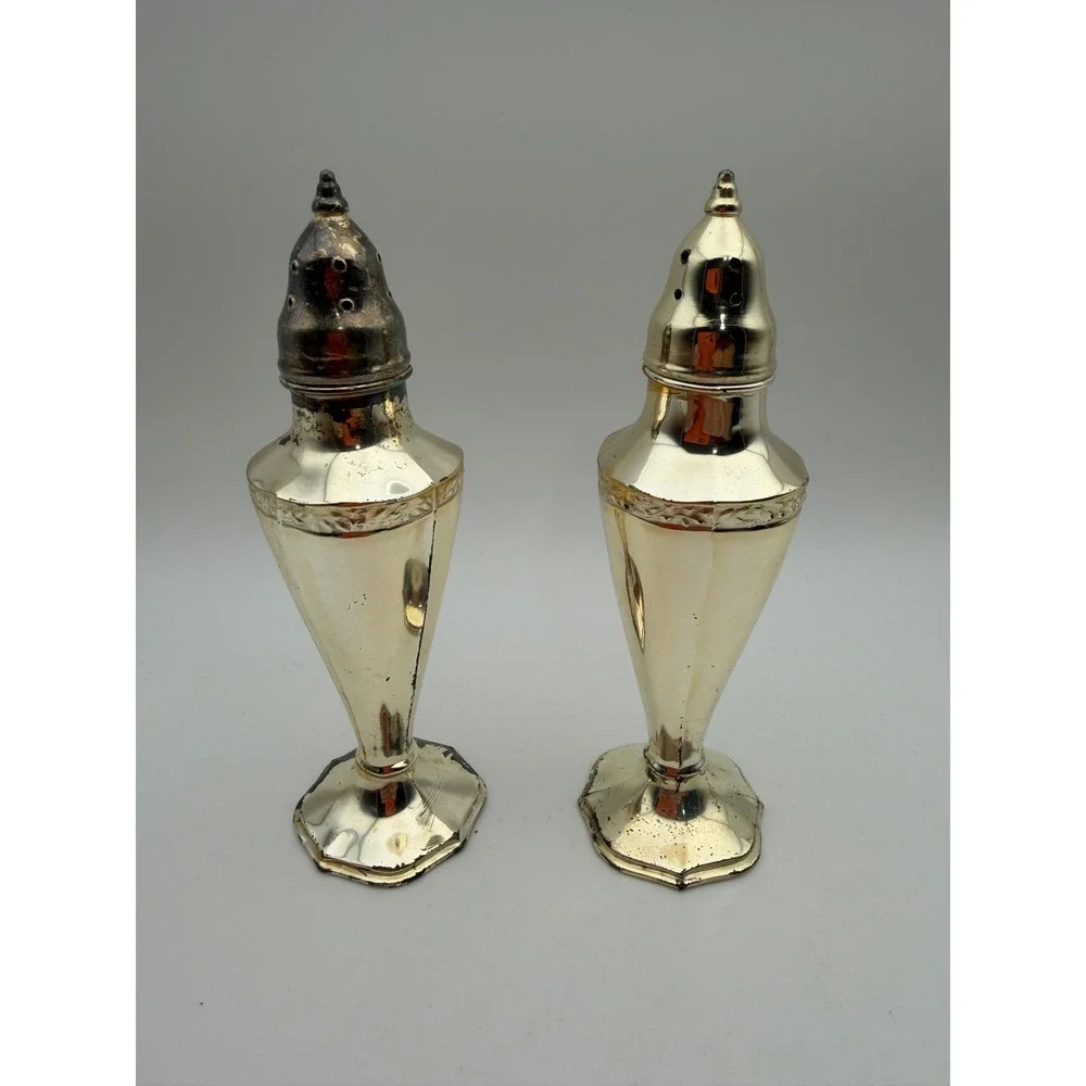 Vintage La France Silver Plate Salt and Pepper Shakers 904 Made in USA Silver